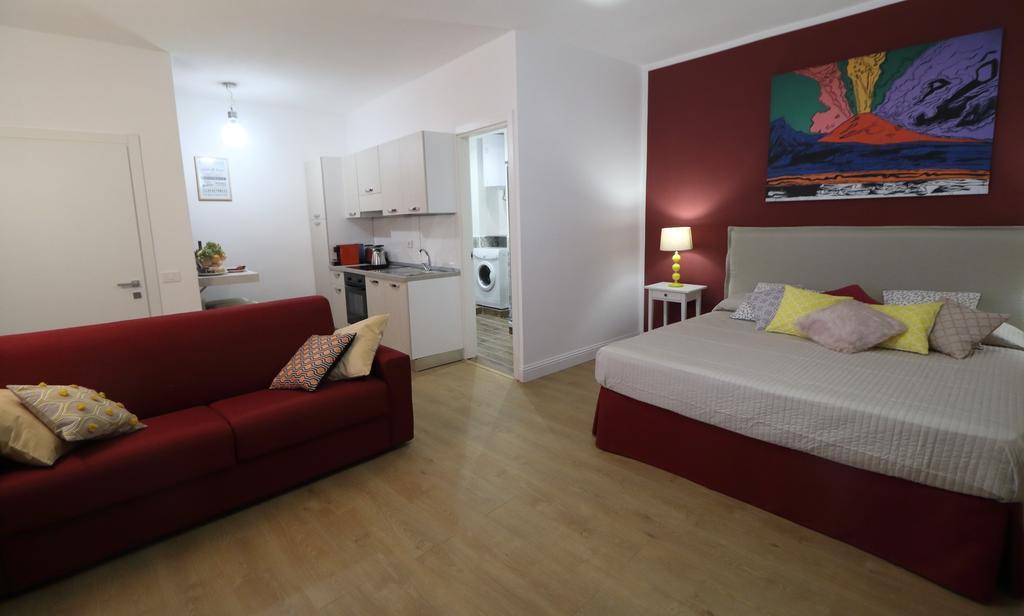 Toledo Boutique Studio Apartments Naples Exterior photo